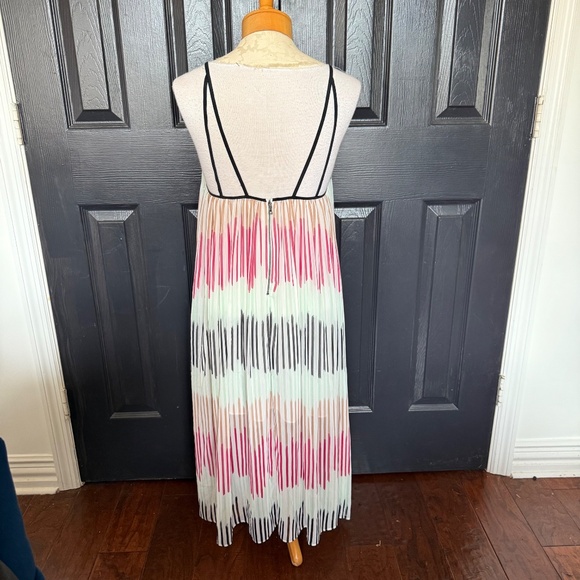 Alice + Olivia Pleated Silk Chiffon Maxi Dress Pastel Stripe Size Small - Picture 8 of 11